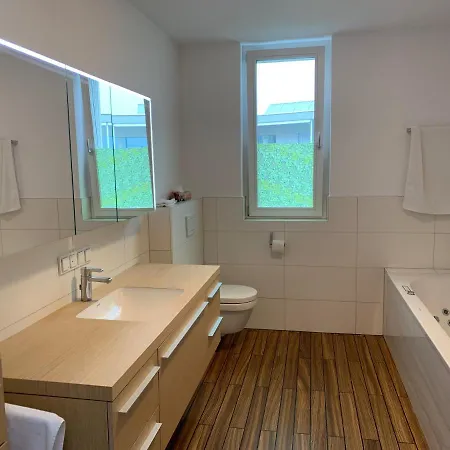 Apartamento Luxus Penthouse Feldmoos Mit Whirlpool & Riesen Terrasse, Nahe Festspiele *