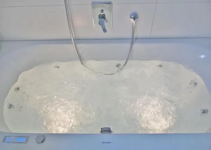 Luxus Penthouse Feldmoos Mit Whirlpool & Riesen Terrasse, Nahe Festspiele *